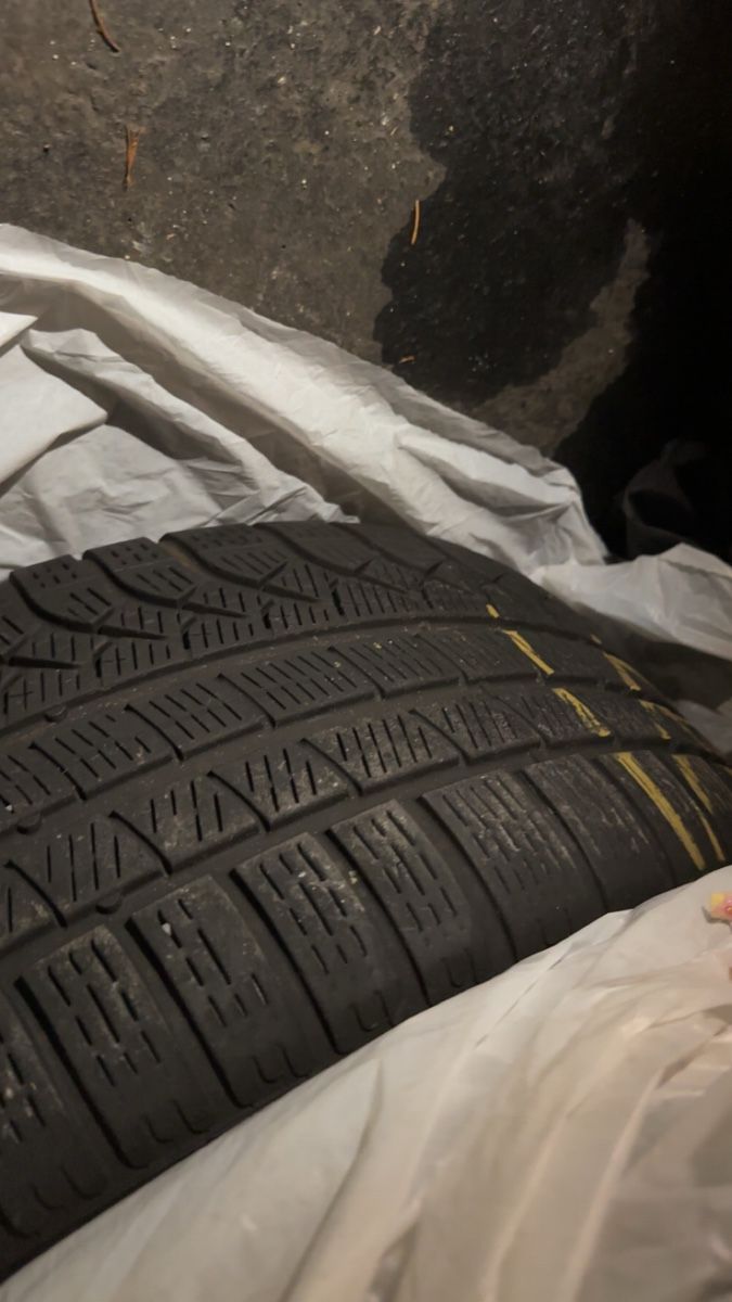 Pneumatici & Ruote complete: 245/45/19 Winterräder – Usato da Rüti ZH venduto da Audi333. 6