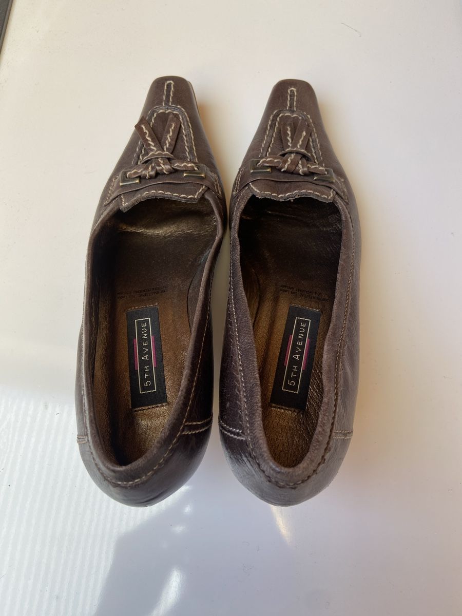 Scarpe da donna: Escarpins brun 5TH AVENUE taille 37,5 – Usato da Mont-sur-Lausanne venduto da lau_2775 1