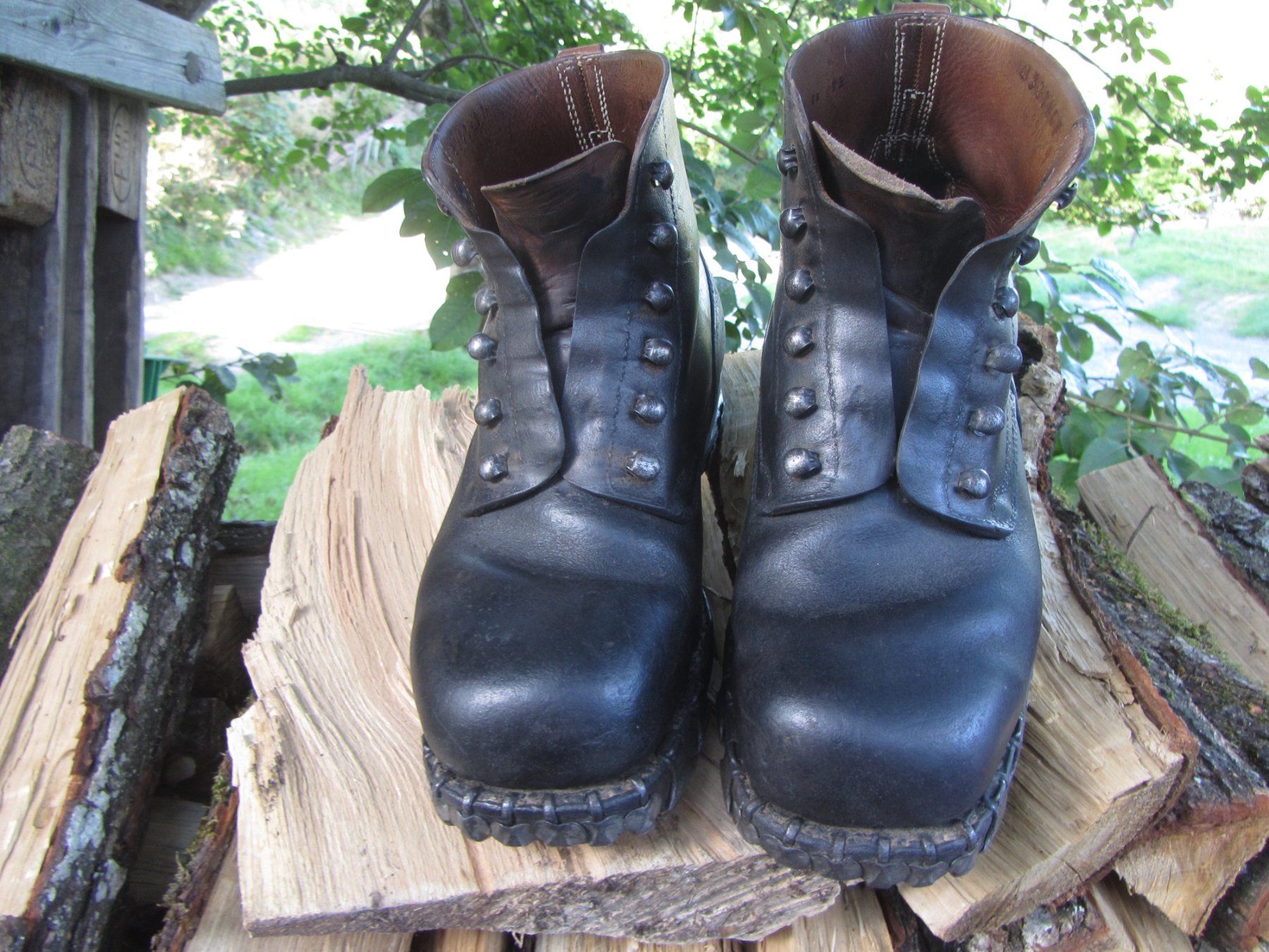 Scarpe da uomo: Militär - Nagelschuhe – Usato da Wolfhalden venduto da Quiria68 2