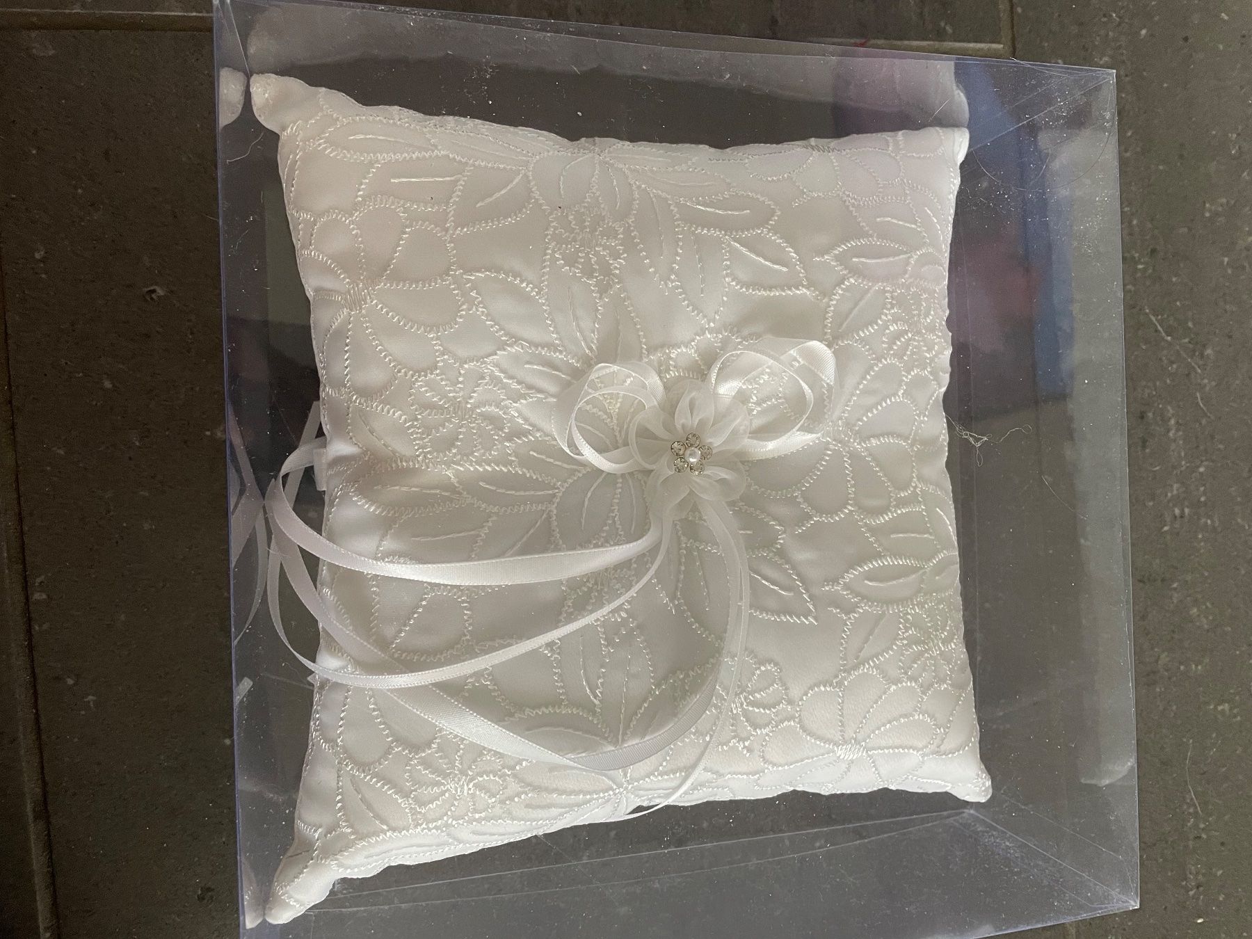 Cuscini: Ringkissen – Nuovo e nell'imballaggio originale da Embrach venduto da SweetLotus88