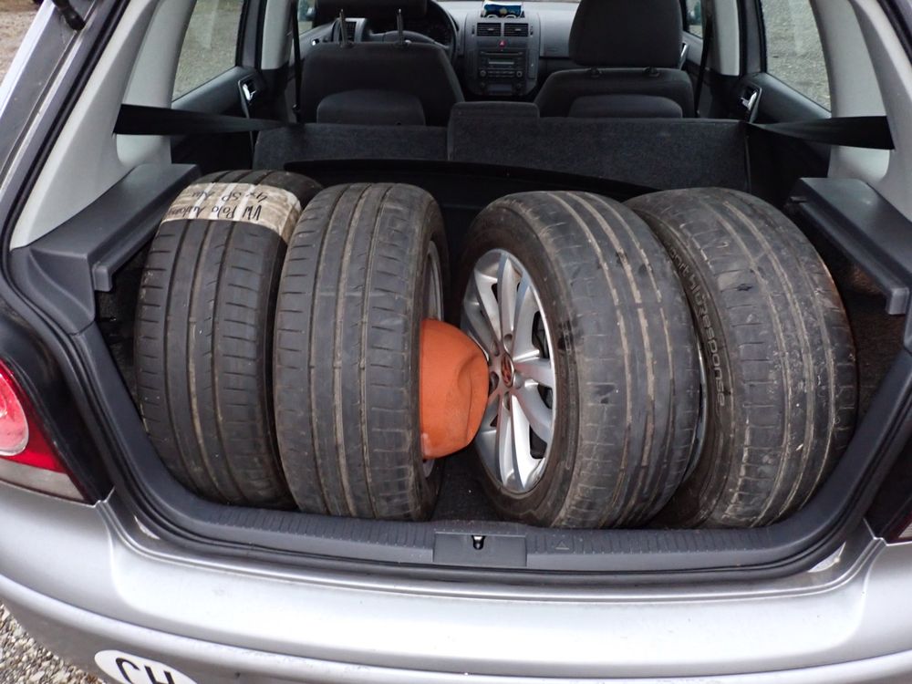 VW POLO 6
