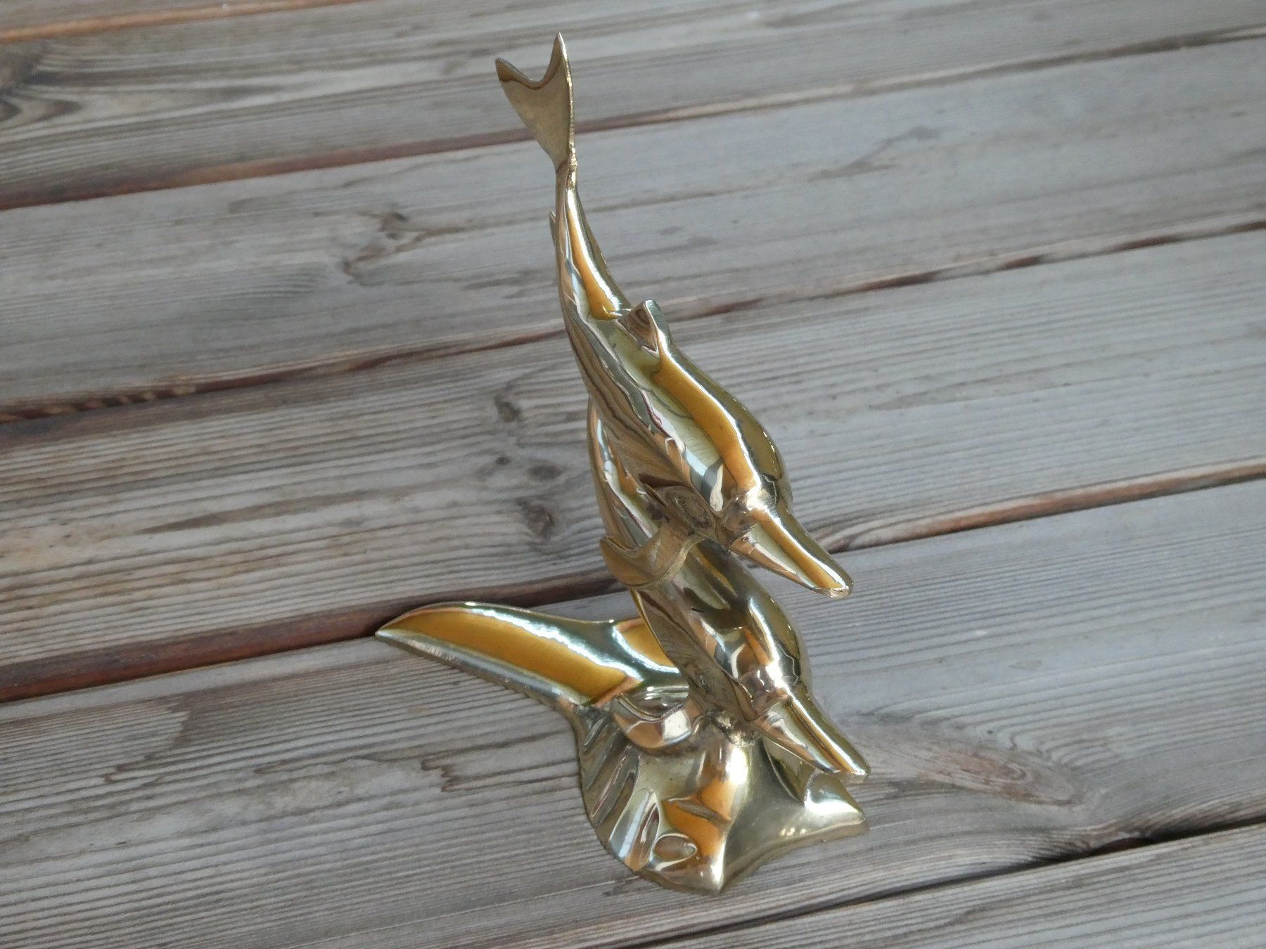 Statuette: 2 springende Delfine solider Messingguss poliert – Usato da Lüchingen venduto da Eeizo 1