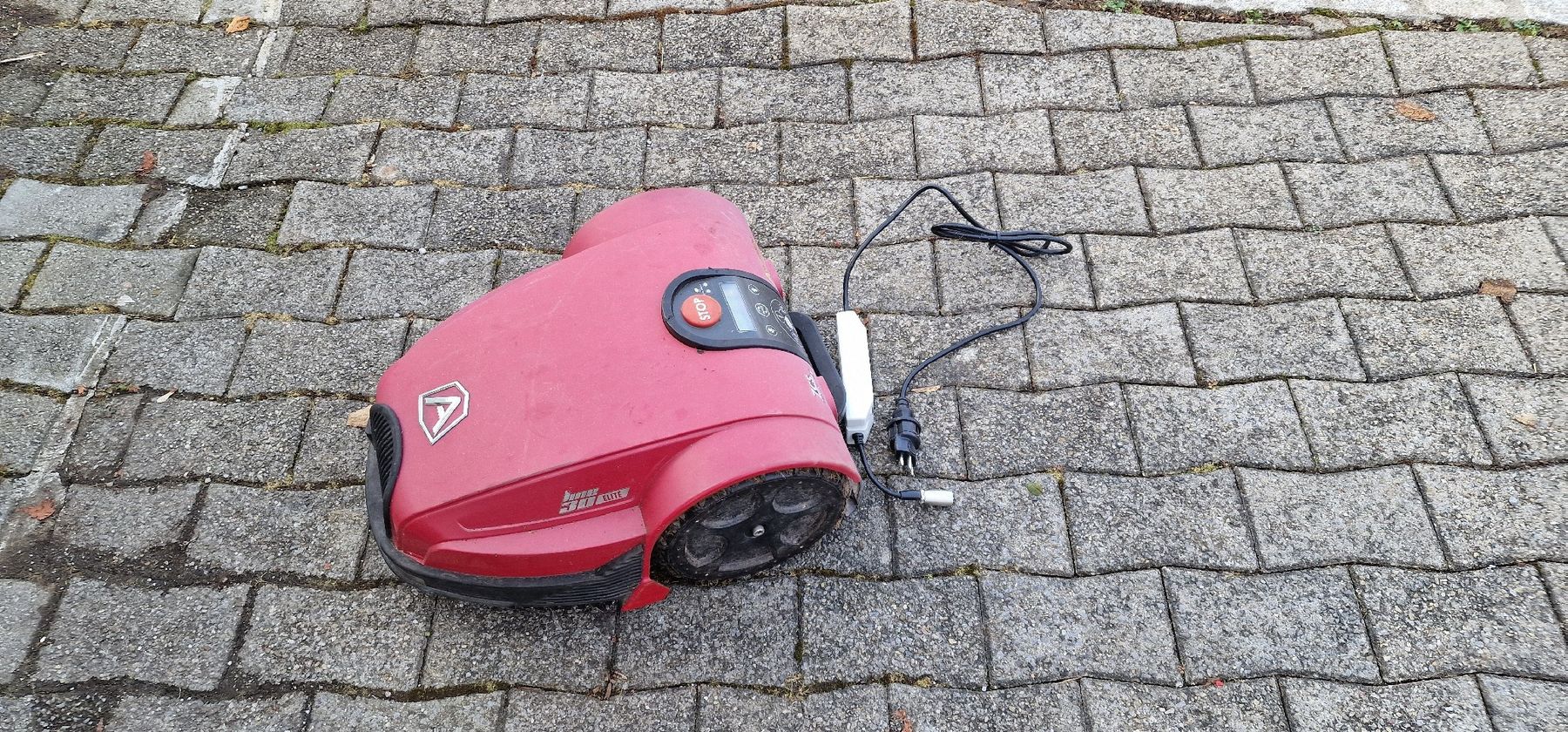 Tagliaerba: Automower Rasenmähroboter mit Ladestation – Difettoso da Tagelswangen venduto da Axel_36