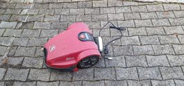Automower Rasenmähroboter mit Ladestation