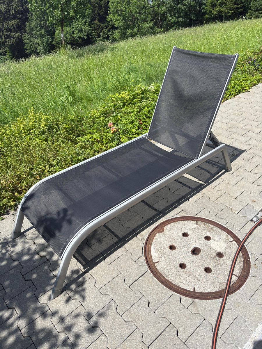 Sedie a sdraio: Bequeme Sonnenliege – Usato da Zugerberg venduto da rob_jl6j