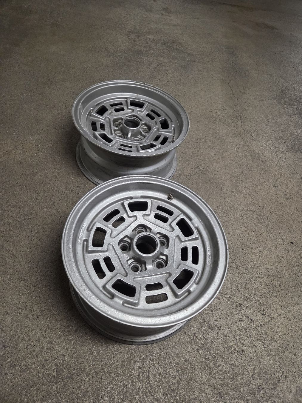 Campagnolo Cerchioni: Campagnolo Felgen De Tomaso Oldtimer – Usato da Adliswil venduto da Ducatisti77