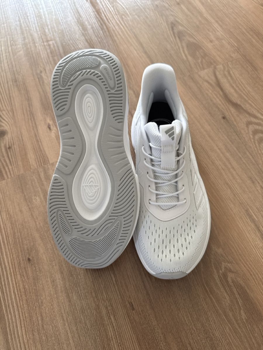 Adidas Herrenschuhe: Adidas  "Solaris" Gr 40.5 – Neu (gemäss Beschreibung) aus Wädenswil von Midas04 1