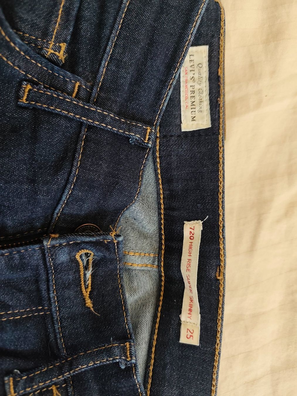 Levi's Jeans: Jeans Levi's 721 – Neu (gemäss Beschreibung) aus Martigny von Seuph-g23 3