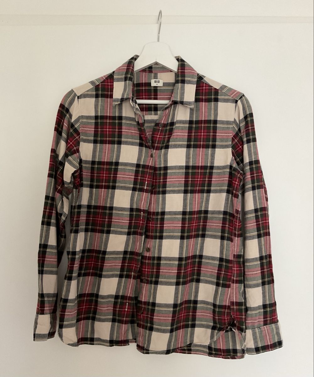 Uniqlo Blusen: Karobluse von Uniqlo – Gebraucht aus Horw von Spi8992