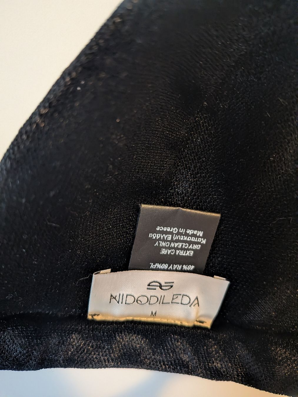 Top: Nidodileda "Filia" velvet bra top - never worn – Nuovo (secondo la descrizione) da Wettingen venduto da ann_hzb5 3