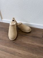 W CLASSIC MICRO Stiefelette aus wasserabweisendem Shearling