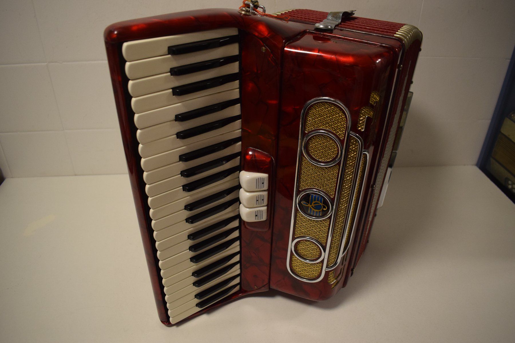 Strumenti musicali: Akkordeon chromatisch Victoria – Usato da Zürich venduto da baumusik 5
