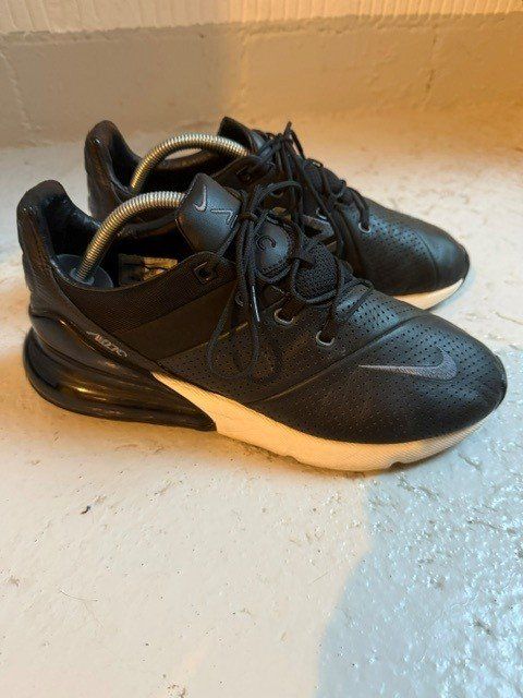 Nike Scarpe da uomo: Nike Air Max 270, Grösse 42, Schwarz Leder, – Usato da Bern venduto da howi72 1