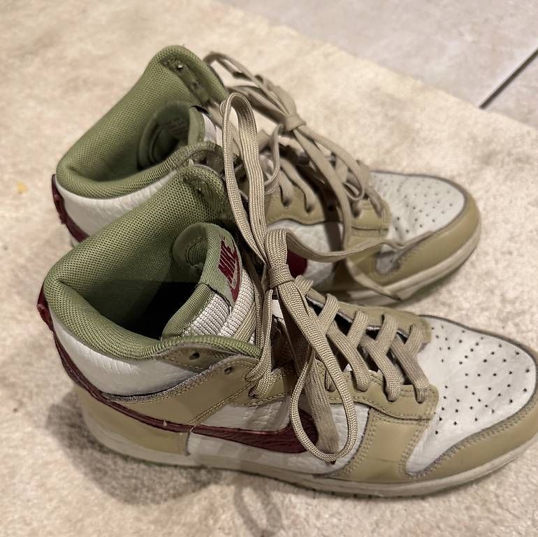 Scarpe da donna: Nike HighTop Sneaker (Gr. 37) – Usato da Luzern venduto da Samira._. 2