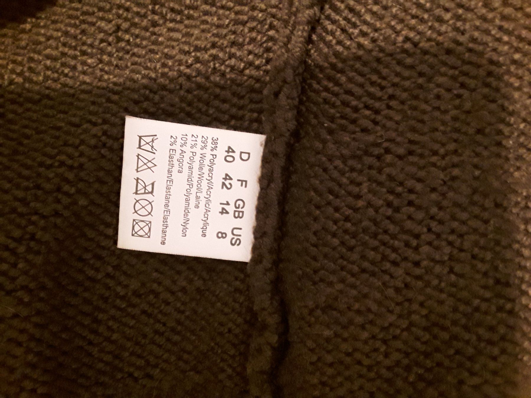 Maglioni & Felpe: Pullover – Usato da Brugg AG venduto da Ljubinka0410 4