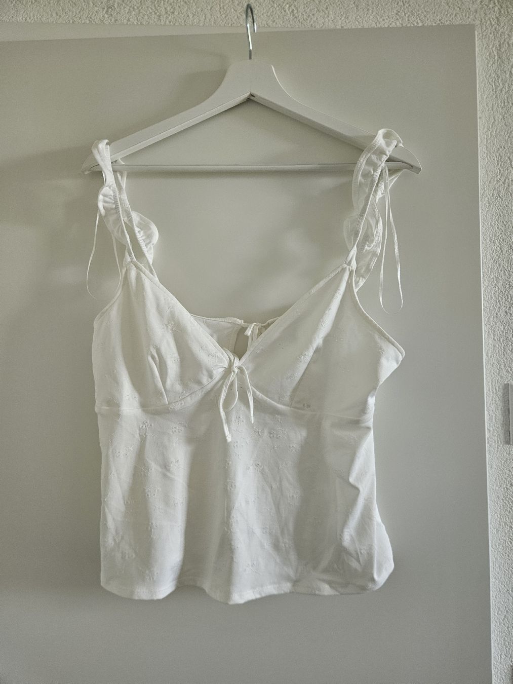 H&M Tops: H&M Top weiss – Neuf (Voir description) à Wil SG par an_ka