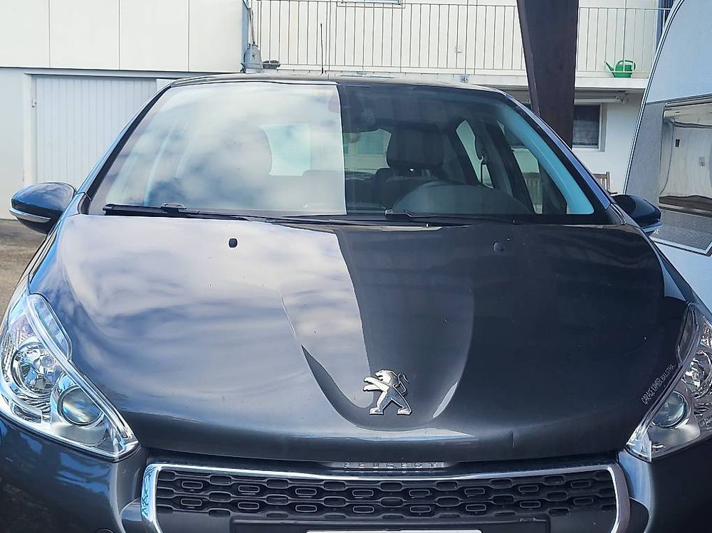 Peugeot 208 1.2 VTi 3