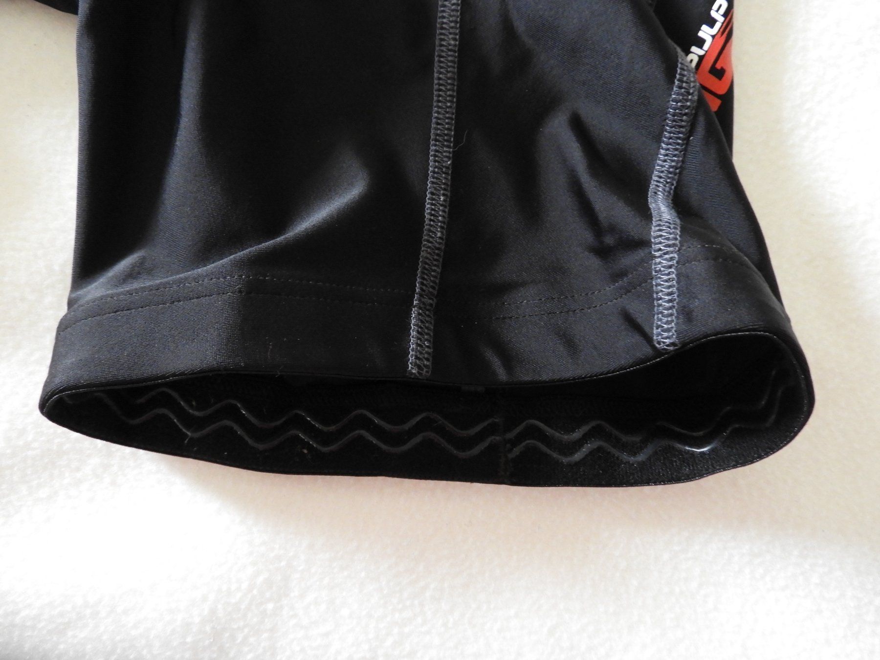 Leggings: Short cycliste Pulp Cycling noir T. 40 – Gebraucht aus Dombresson von sev_bsb8 3