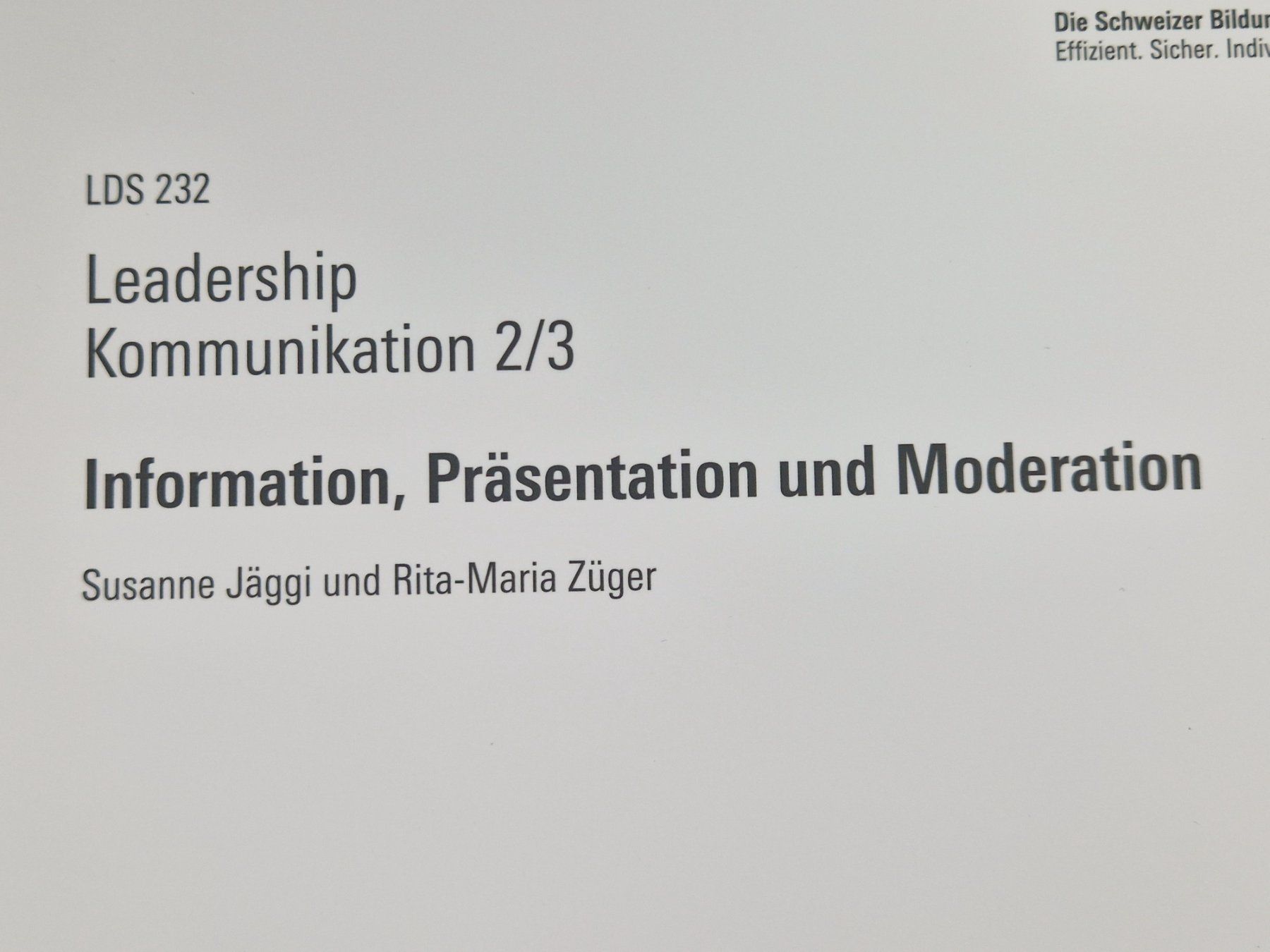 Livres: Kursprogramm "Kommunikation" – D'occasion à Muhen par Restwert_Muhen 3