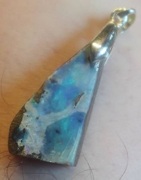 Fossil Ciondoli: Boulder Opal, 17.15ct – Nuovo (secondo la descrizione) da Bleienbach venduto da Mineral_Antik57