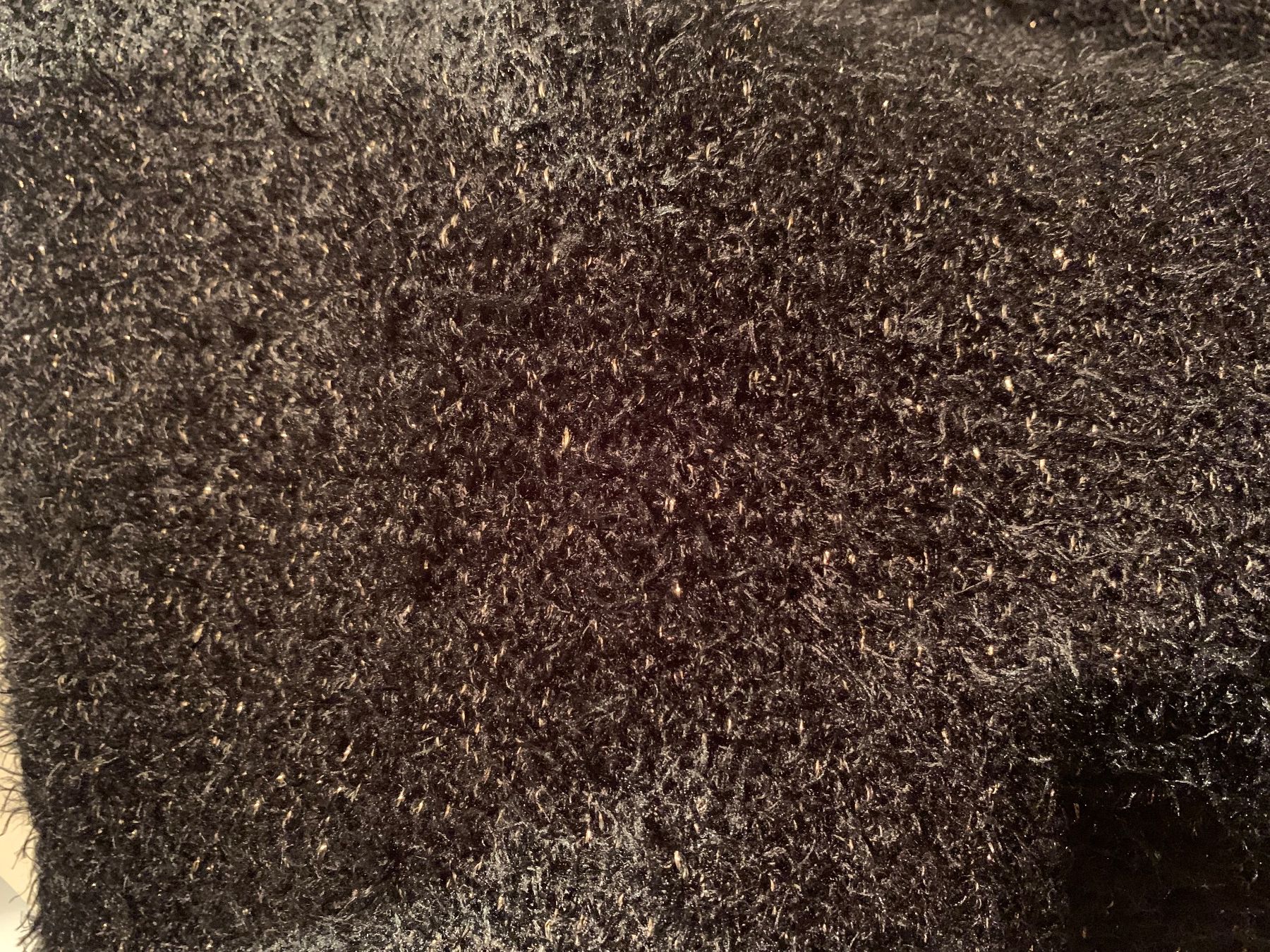 Pullover & Sweatshirts: Flauschiger Pullover in Schwarz mit Glitzer, Grösse XS – Gebraucht aus Rosshäusern von MiJoDoOl 2