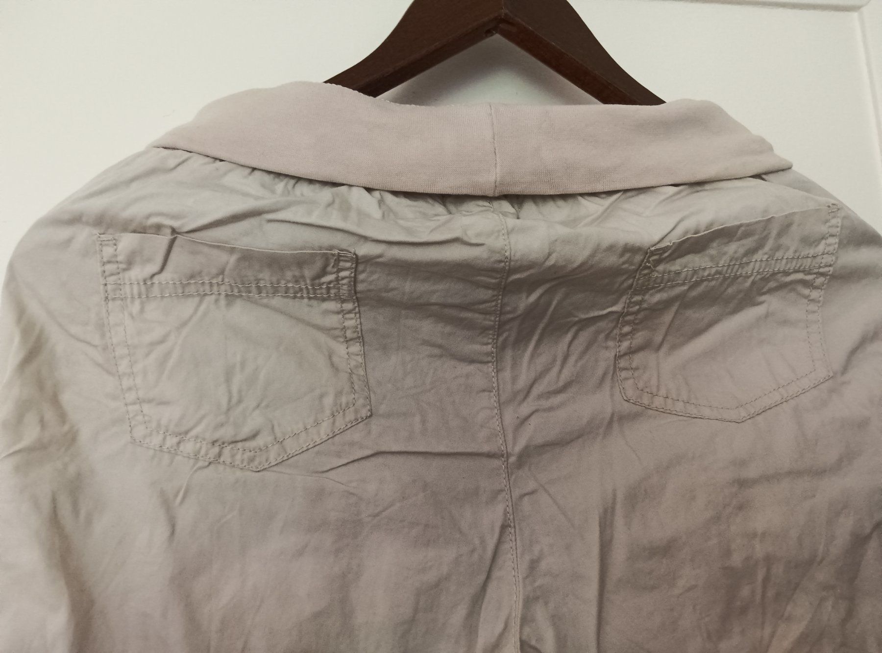 C&A Hosen: Lockere Sommerhose/Freizeithose, beige, Grösse M – Gebraucht aus Zürich von Asteraki 1