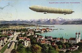 1910: kolorierte Zeppelin-Karte mit Schiffspost-Stempel