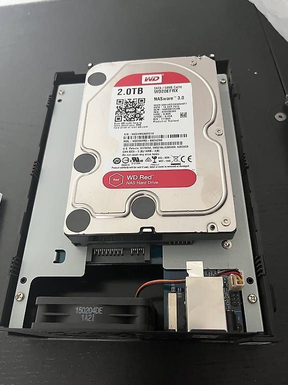 Server: Synology DS115 NAS  inkl. 2TB HDD – Usato da Thun venduto da jul_y9lm 3