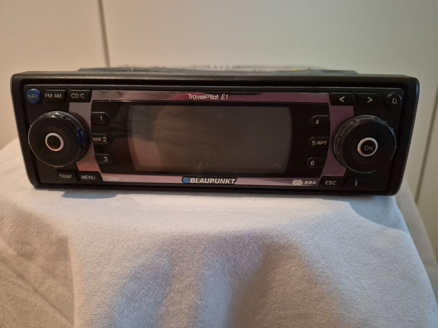 Blaupunkt Radios: Blaupunkt TravelPilot E1 – Gebraucht aus Egg b. Zürich von orwell1984 1