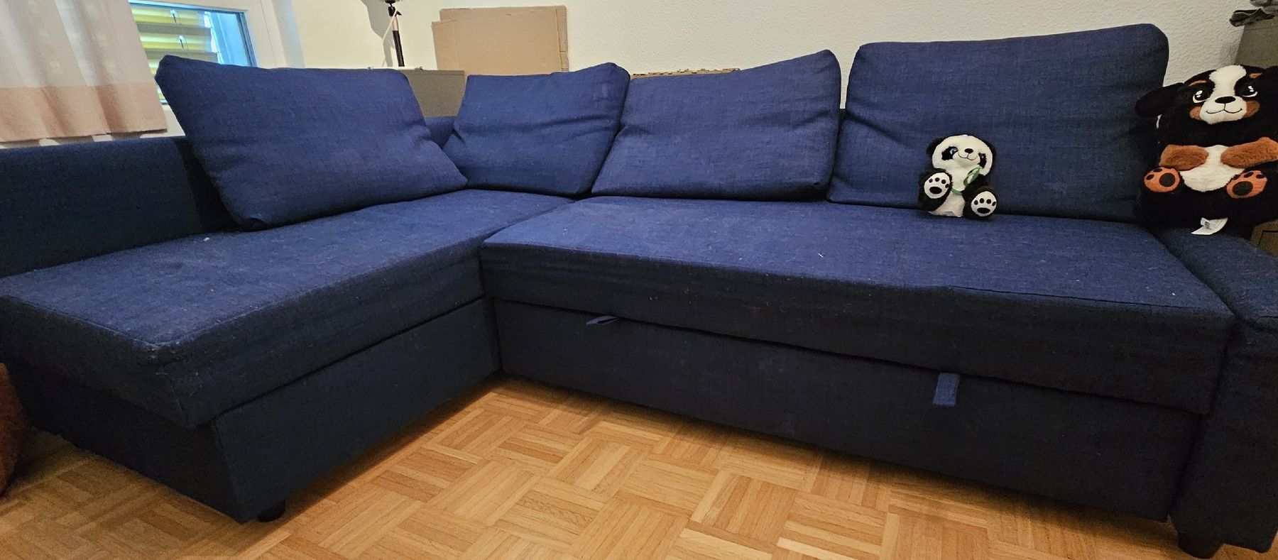 Divani: Ecksofa/Schlafsofa, blau – Usato da Liestal venduto da Minuela