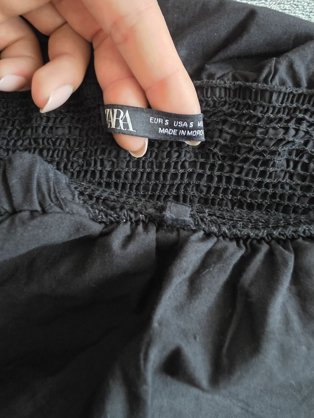 Zara Tops: Schickes Zara Top, schwarz, Gr. S – Gebraucht aus St Gallen von vir_5kgt 1