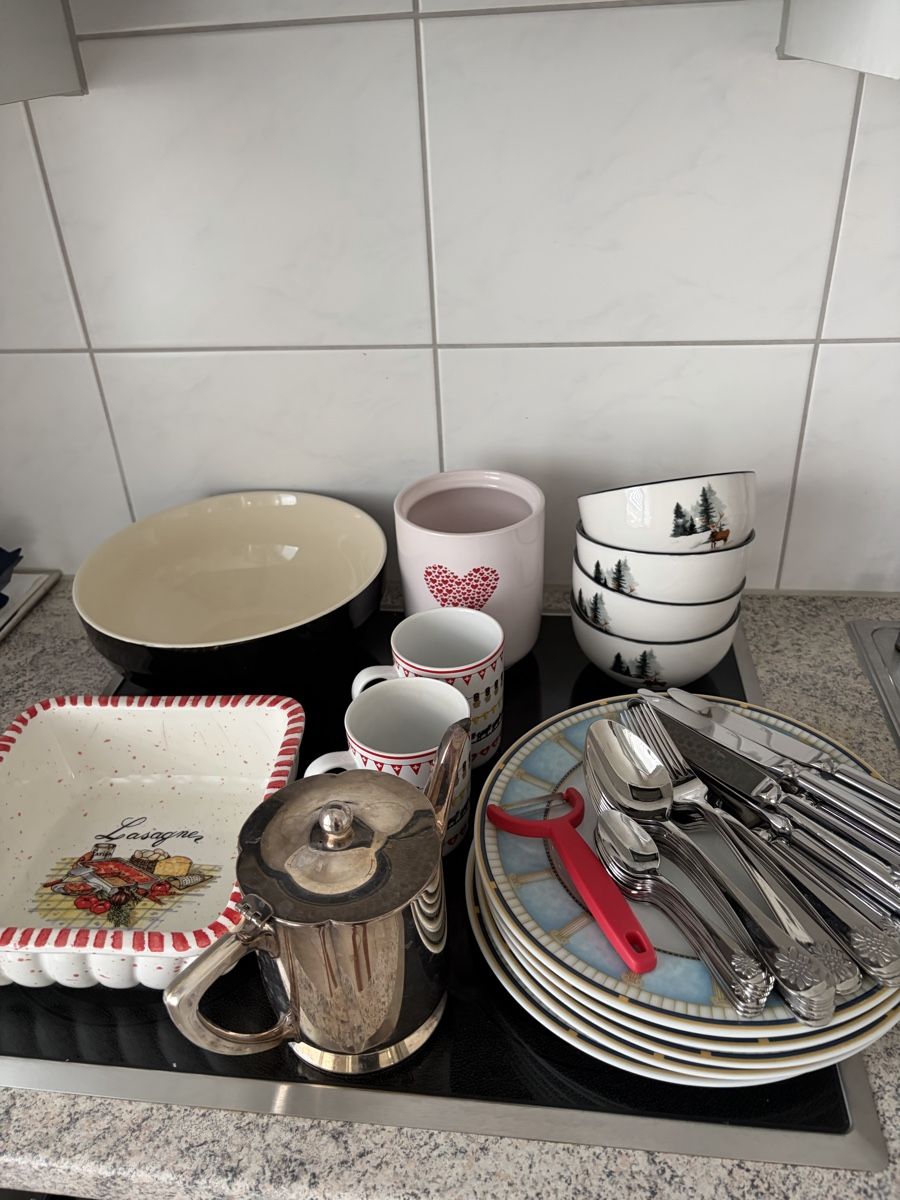 Services de table: Dish & cutlery set  – D'occasion à Baar par ViennaG 8
