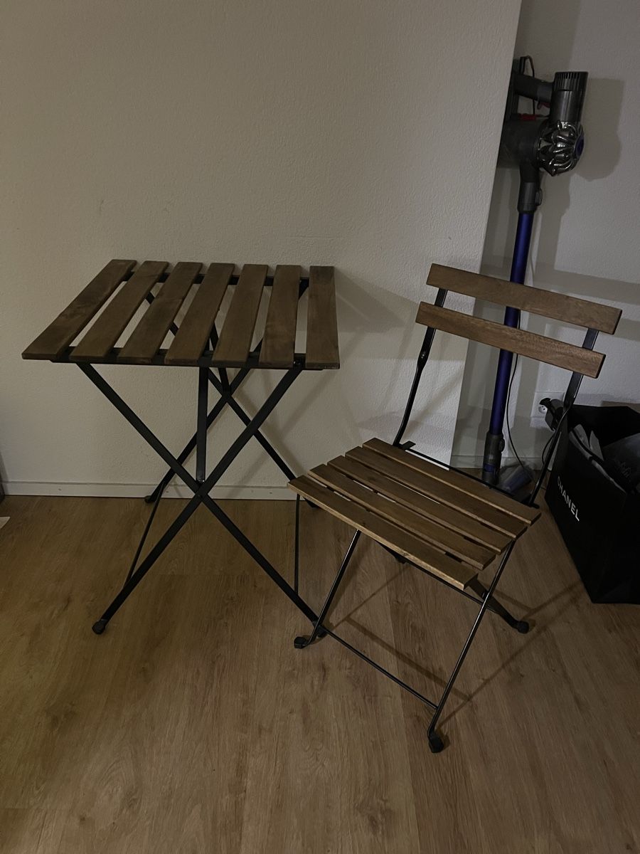 Ikea Box contenitori: Tarno, table with 2 chairs + pillows – Usato da Meilen venduto da pen_9tsz 1