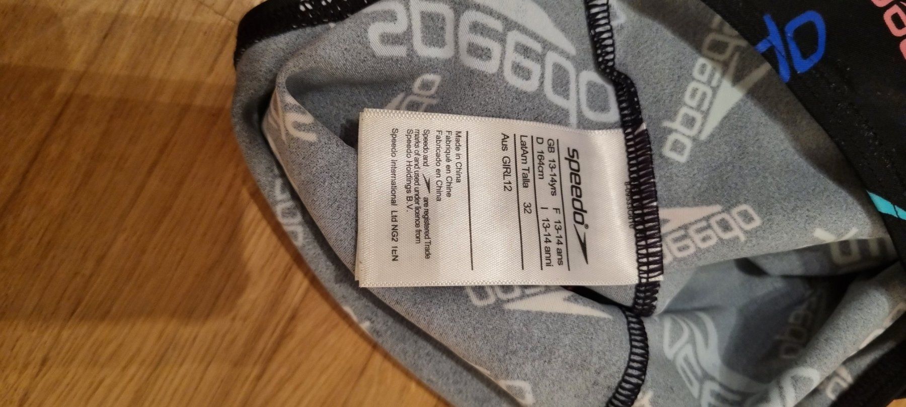 Speedo Costumi da bagno & Bikini: Badeanzug / Badekleid - Gr. 164 – Usato da Neftenbach venduto da DanielaS01020304 2