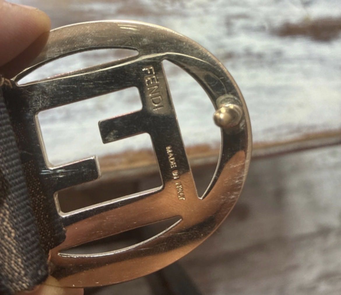 Fendi Cinture: Fendi Belt – Usato da Rapperswil SG venduto da fed_yjm2 4