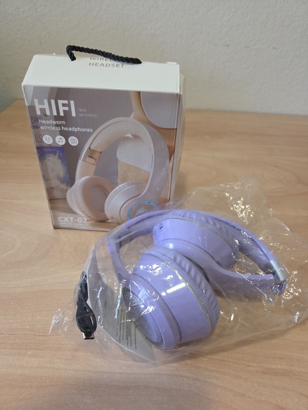 Casques audio: Wireless Kopfhörer Lila Klappbar – Neuf (Voir description) à Winterthur par katzen07 1
