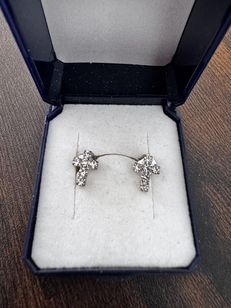 Boucles d'oreille: Silber Ohrstecker Kreuz – D'occasion à Emmenbrücke par j_16