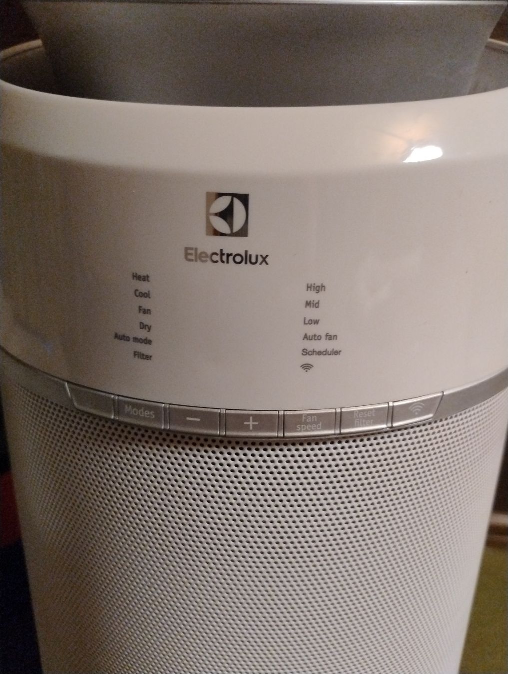 Electrolux Klimageräte: Klimagerät Electrolux WP71-265WT sehr effizient, APP, FB – Gebraucht aus Rüti ZH von Lux05 1