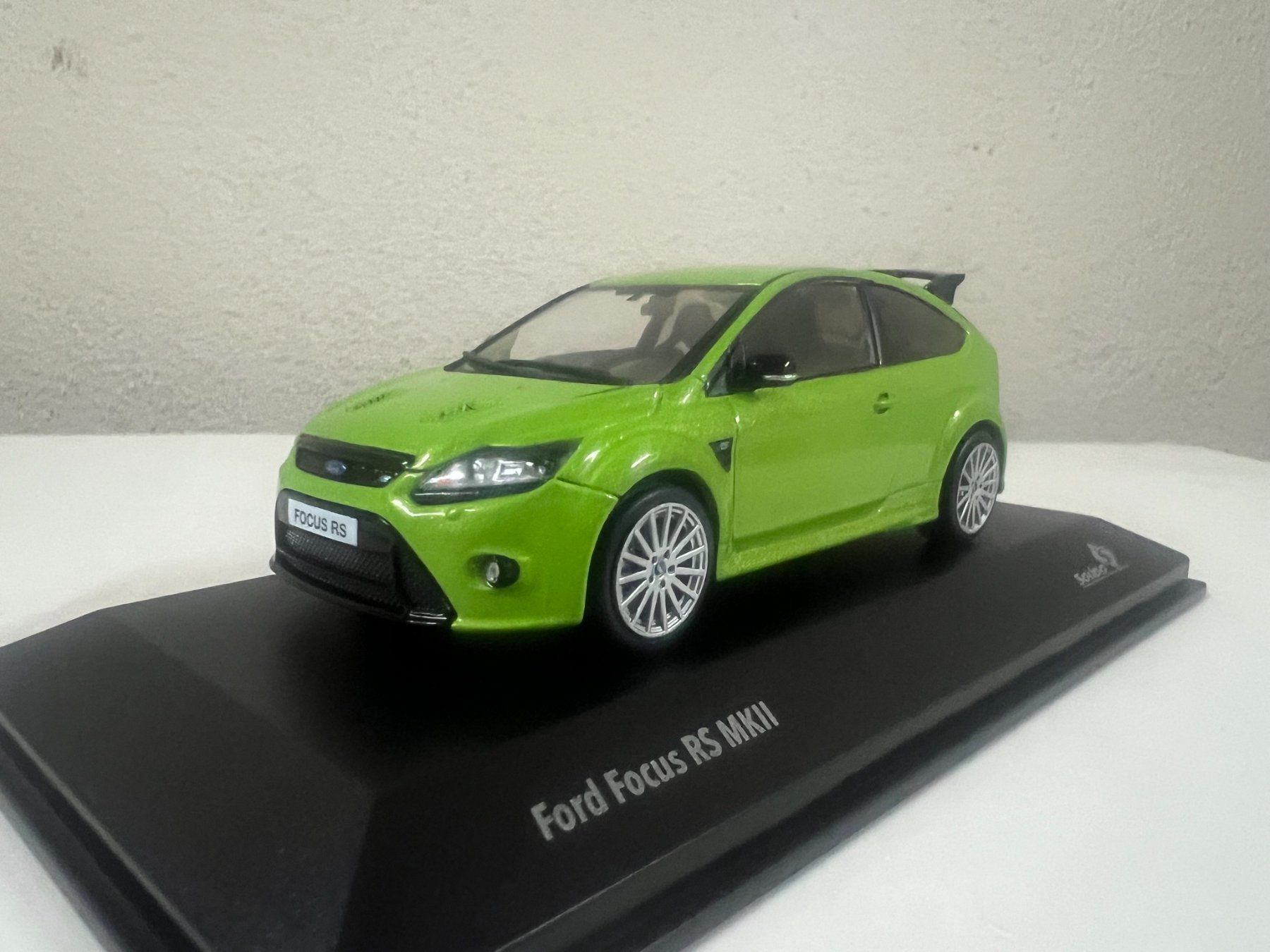 Ford Modellini d'auto: Ford Focus RS MkII – Nuovo e nell'imballaggio originale da Flawil venduto da Imperiosud 1