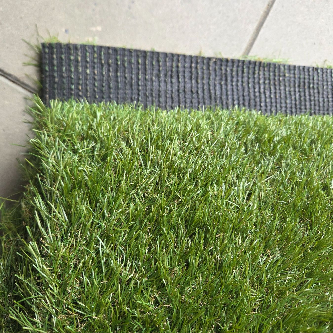 Tapis de sol: Rasenteppich 1Meter x5 Meter – D'occasion à Rabius par Anddeg 2