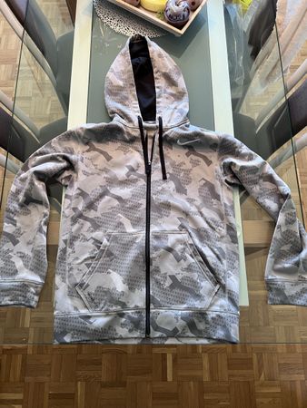 Nike Hoody Größe: S (groß geschnitten auch ein M)