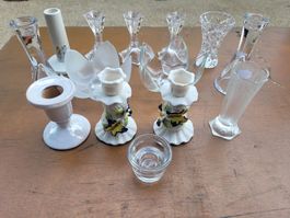Lot de bougeoirs et vases en verre et céramique