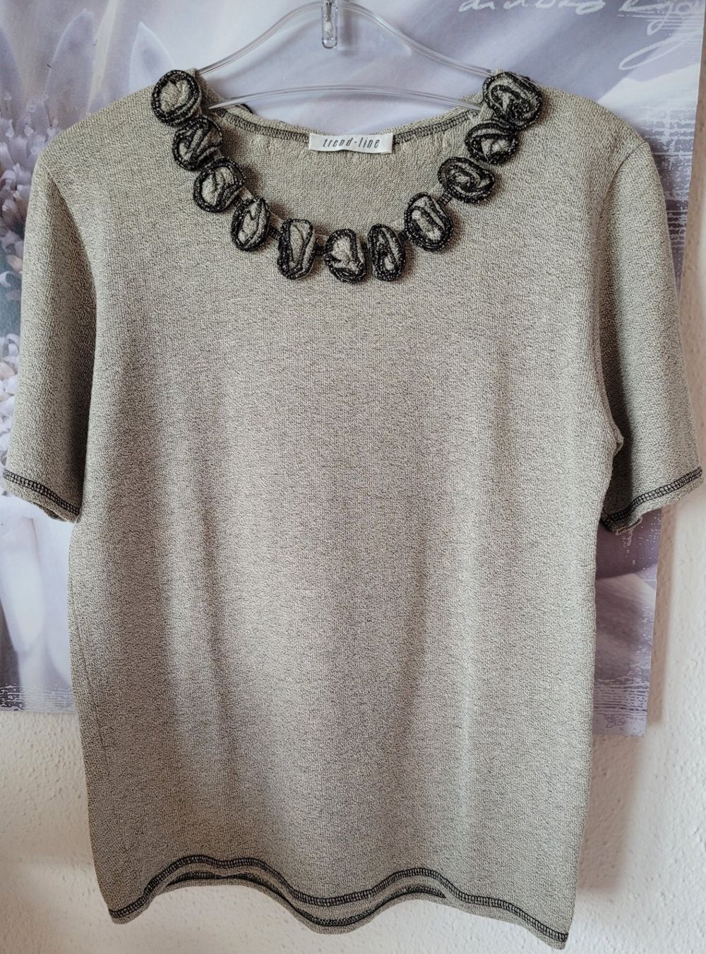 T-shirt: Trend-Line Shirt Ecru/Dunkelblau Grösse M – Usato da Zürich venduto da fourpaws