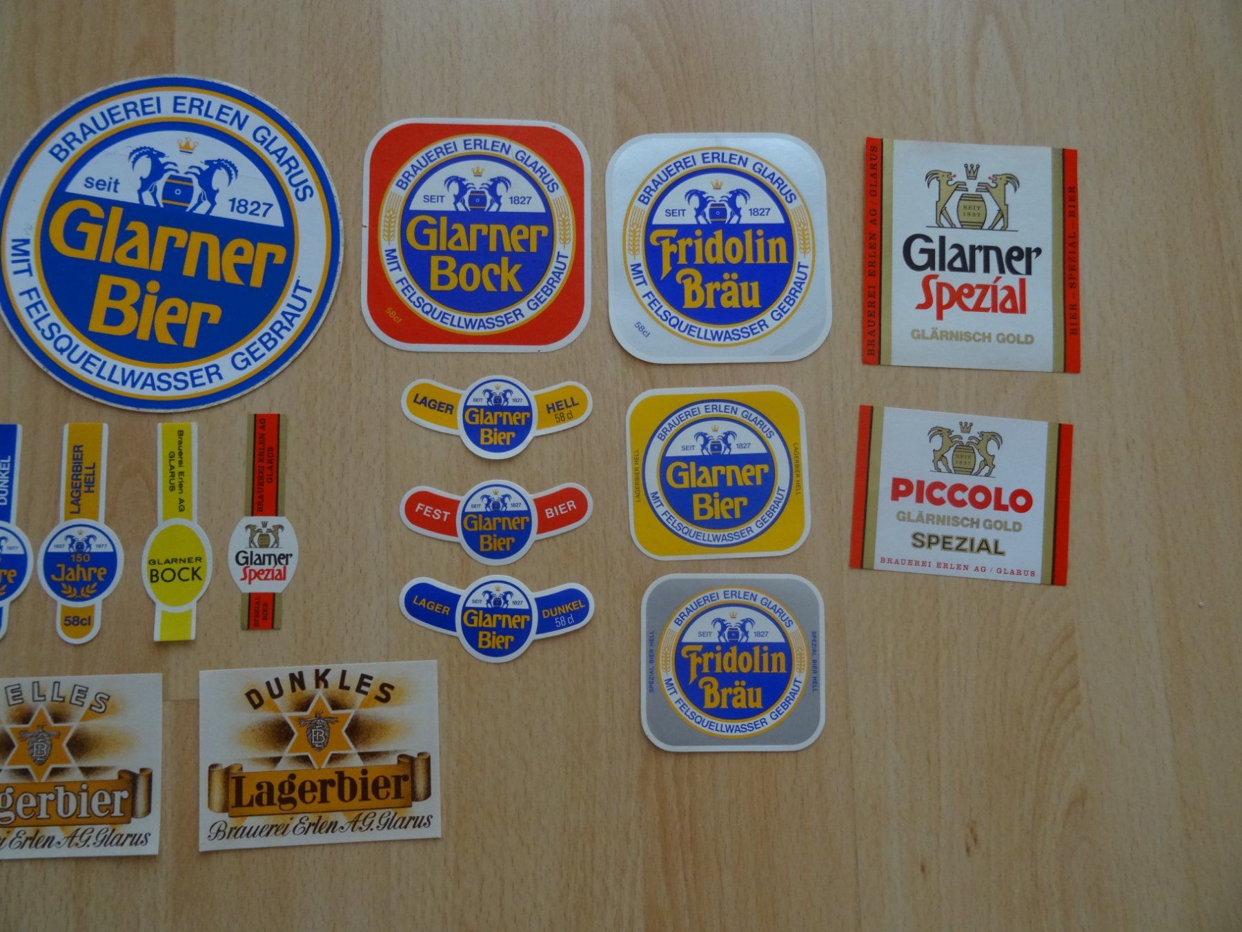 Verres, cruches & bouteilles: Ein Posten mit div. Bier Etiketten Glarner Bier etc. – Neuf (Voir description) à Lupfig par Hubi64 1