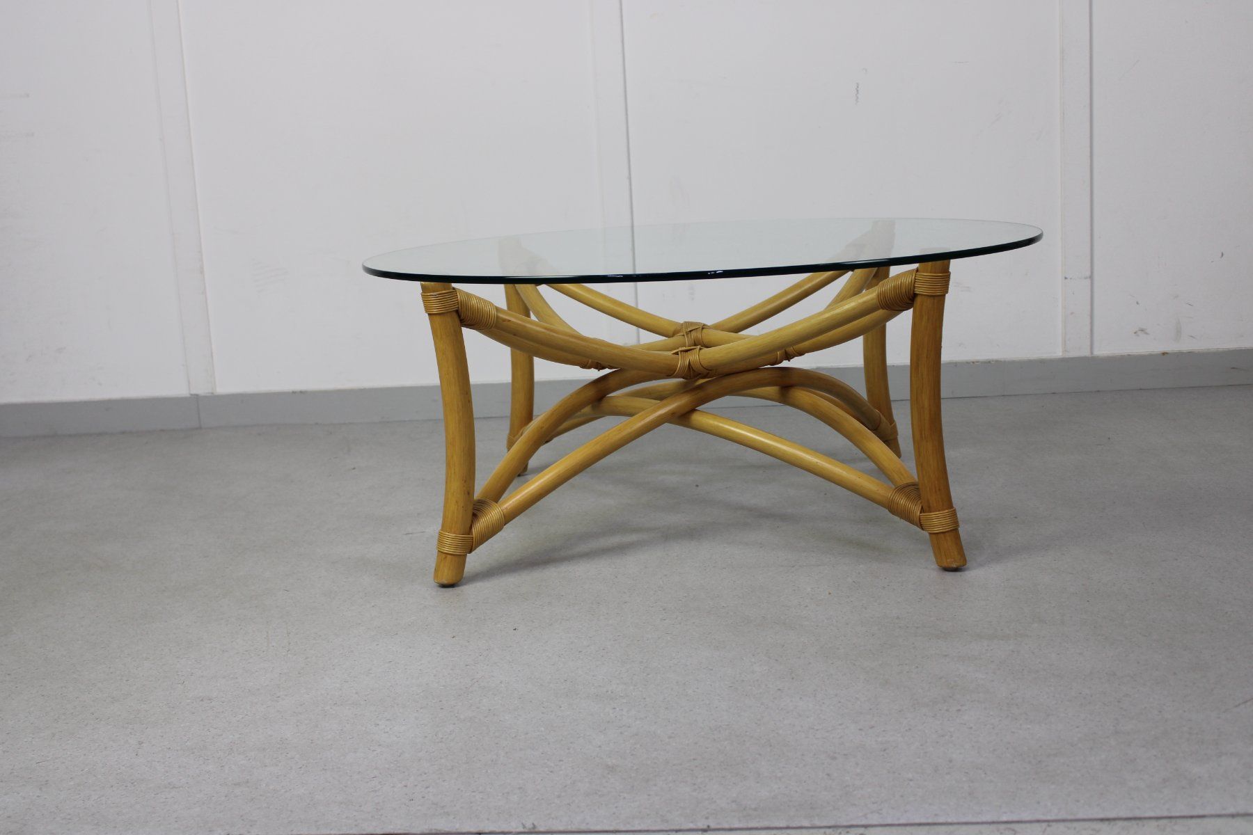 Tavoli: Vintage Couchtisch auf Bambus – Usato da Volketswil venduto da brockipfannenstil 2