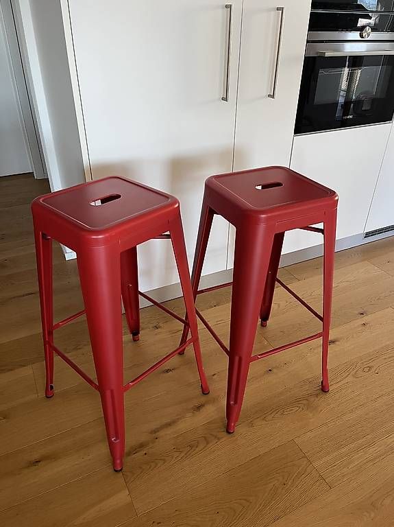 Chaises hautes: Hochstühle aus Metall – D'occasion à Wängi par cocose