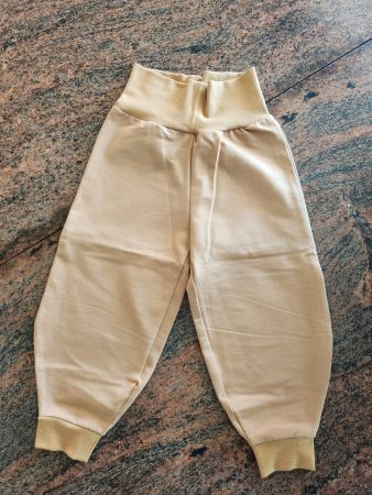 Beige Kinder Pumphose, Grösse 104, ideal für den Herbst!