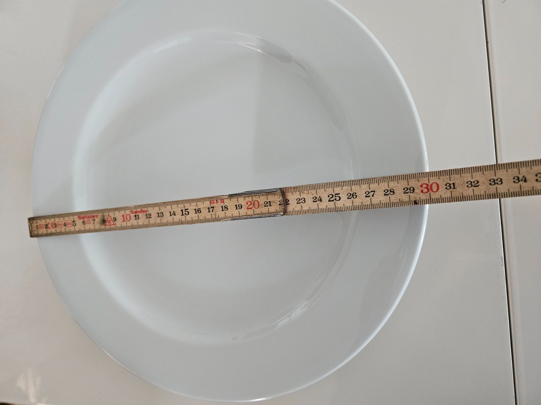 Assiettes: Weisse Teller 15 Stück – D'occasion à Marthalen par PeSch.03 2