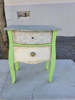 Nachttisch Vintage grün bunt mit zwei Schubladen gebraucht