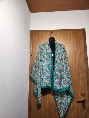 Echarpe soie éger fleuri d'été vert 